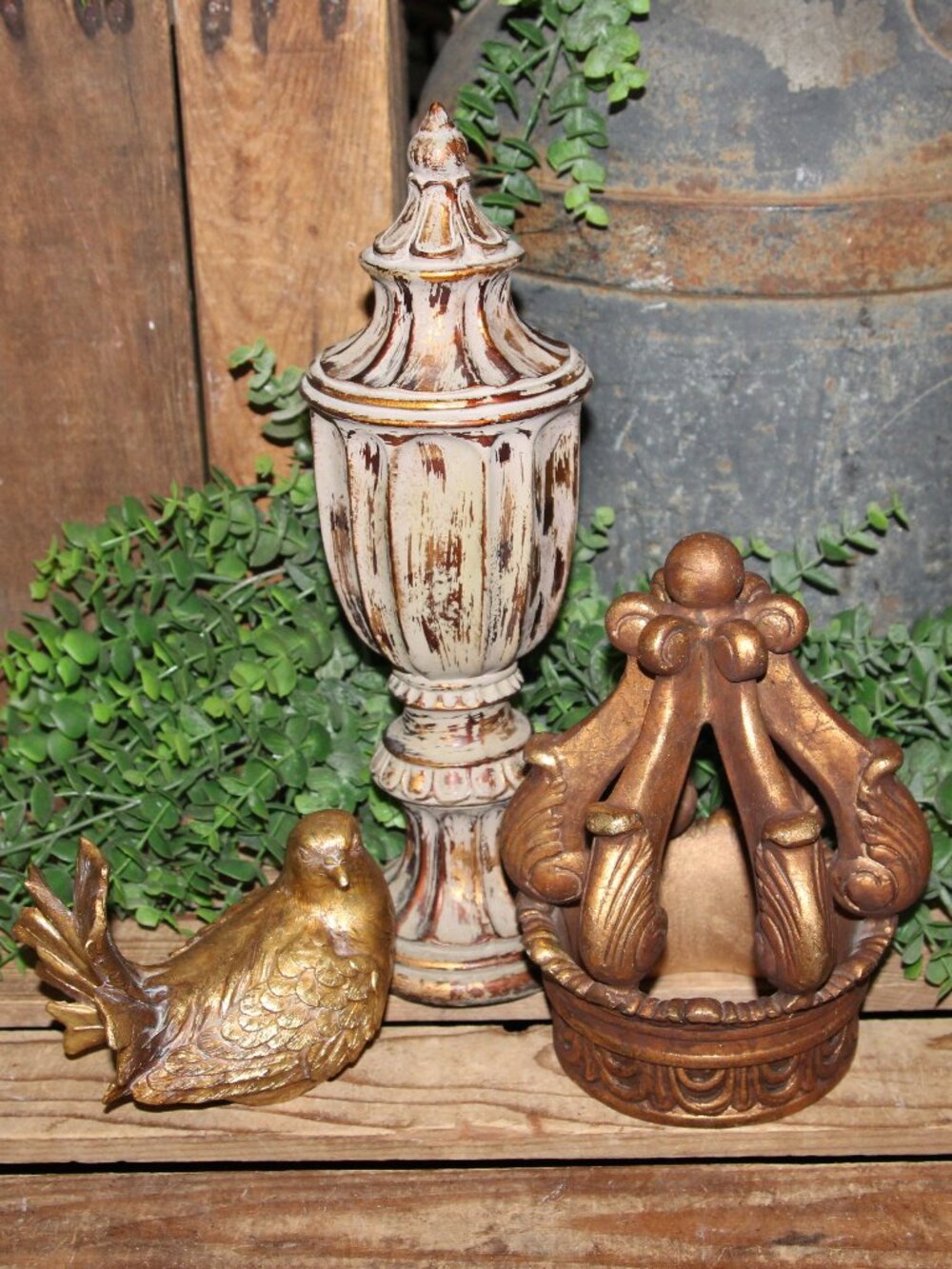 Ornate Gold Old World French Country Bird Crown & Finial Decor Bundle